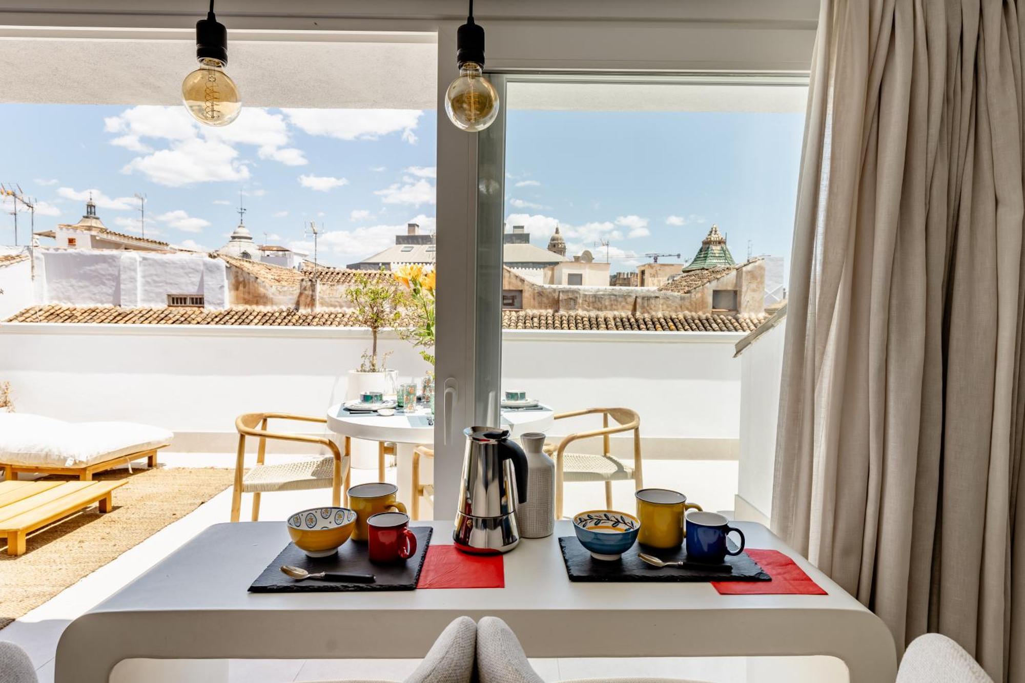 Atarazanas Suite, Atico Con Terraza Malaga Exterior photo